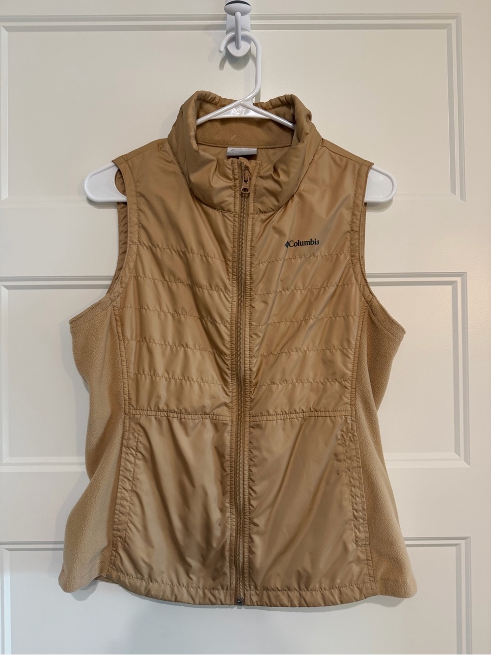 Columbia Tan Quilted Lightweight Vest